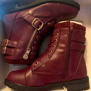 Brand new women’s shoes/boots